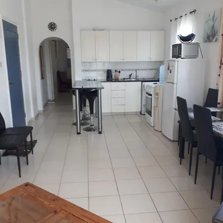 Διαμέρισμα 1 Bedroom In Regina Gardes 2 Πάφος