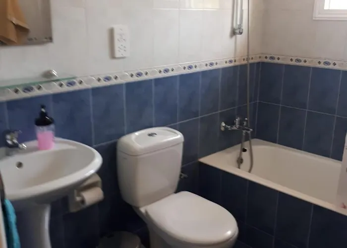 Apartment 1 Bedroom In Regina Gardes 2