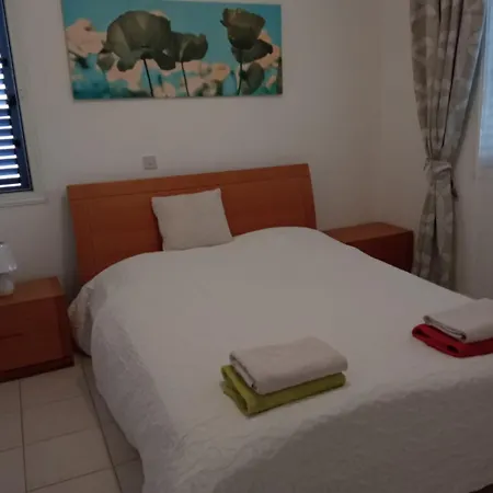 1 Bedroom In Regina Gardes 2 Appartamento